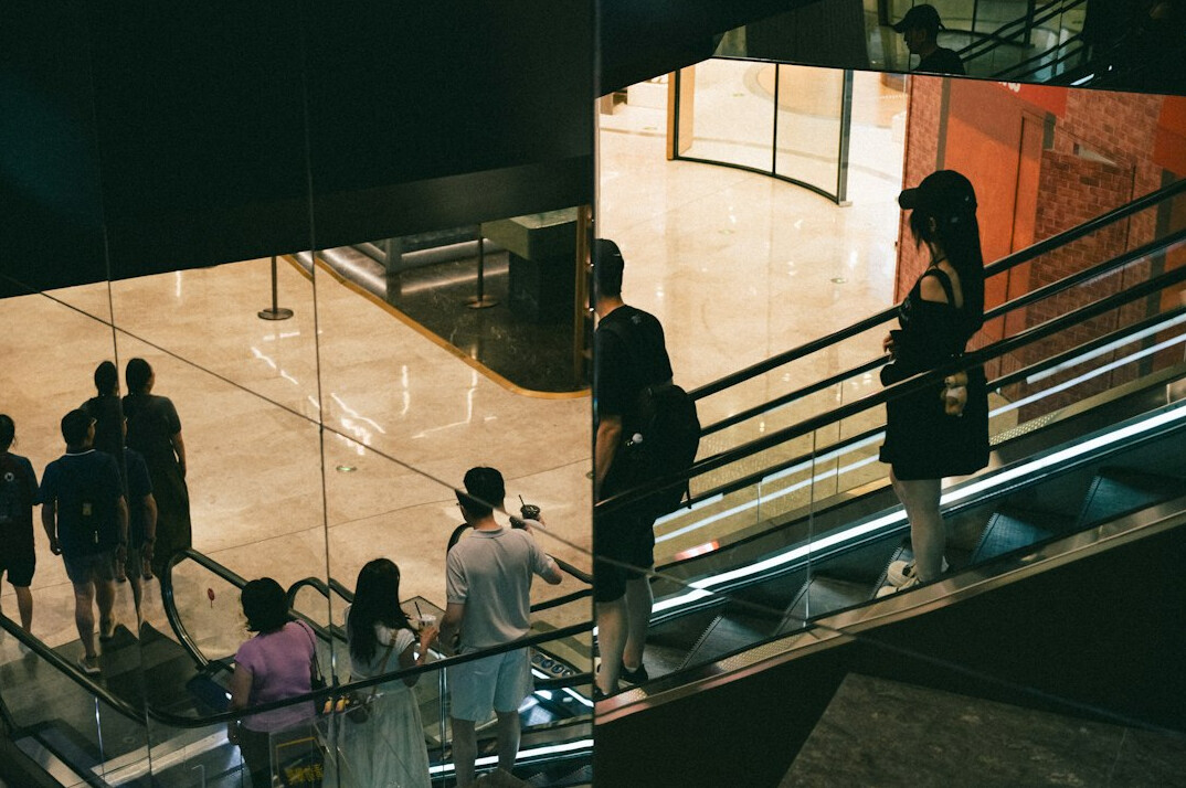 mall security guard at night